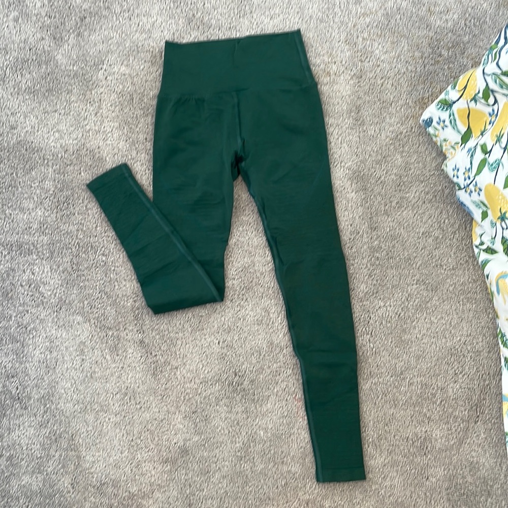 Alphalete leggings